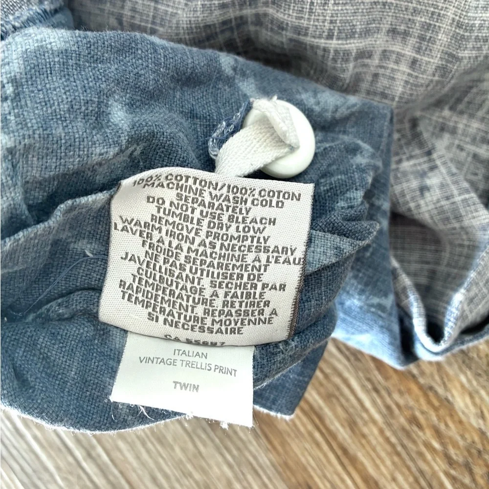 Restoration Hardware Italian Cotton Twin Duvet Cover Set – Blue Trellis